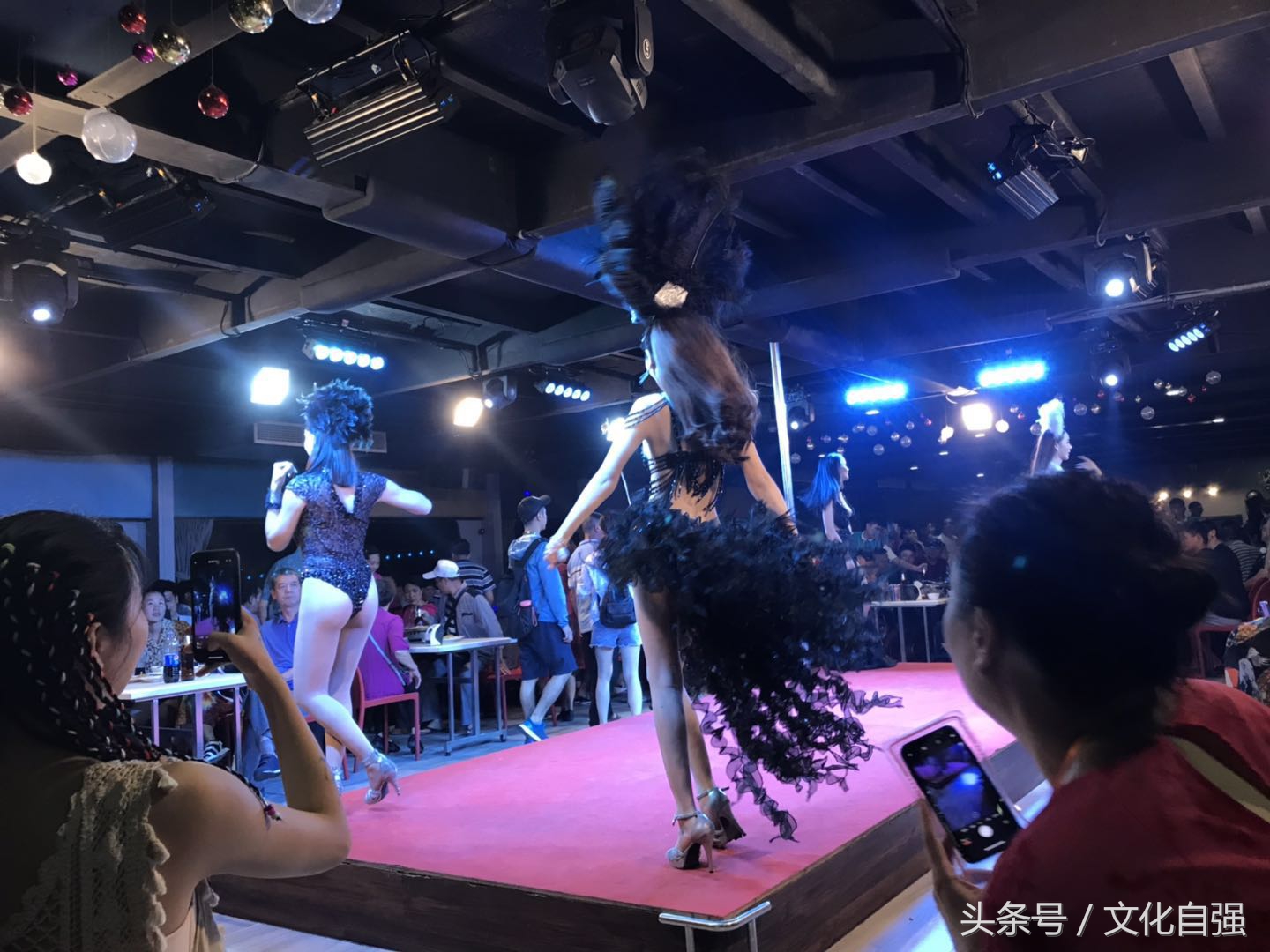 泰国游记二:被中国人扭曲的泰国“人妖”,笑贫不笑娼