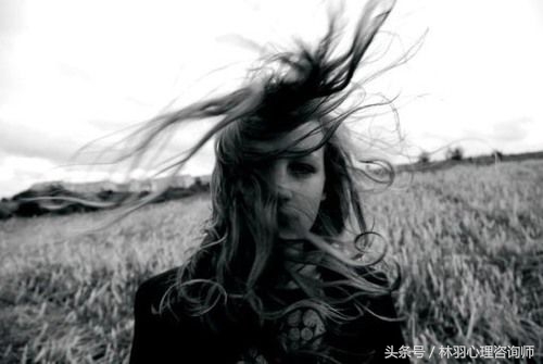 交流障碍症怎么克服,我们该如何克服应激障碍症呢