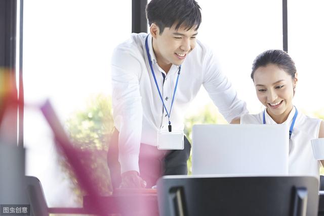 讲述七八十年代桐城的真实样子，平凡农妇的经历让人动容