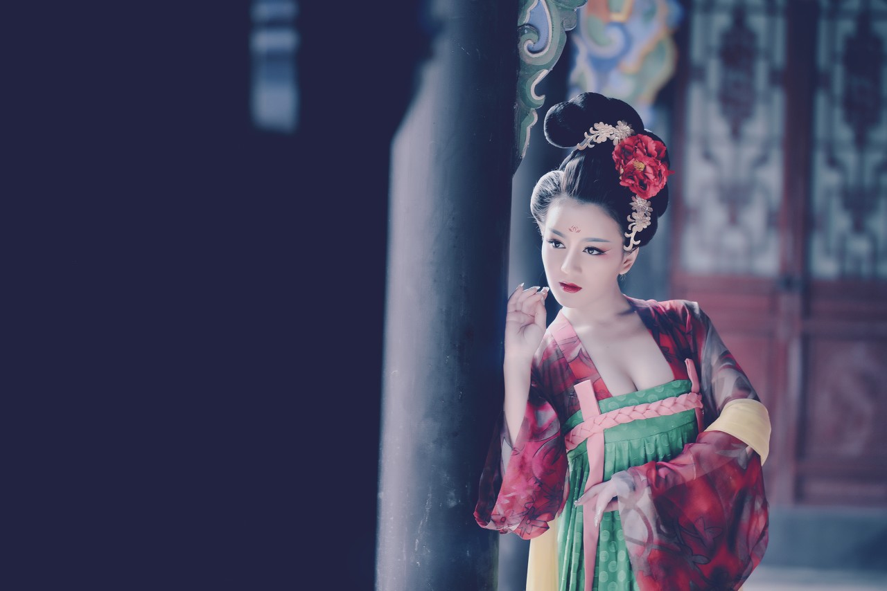 小说：段爵看到网友的照骗，是个胖子，他却更加喜欢了怎么办