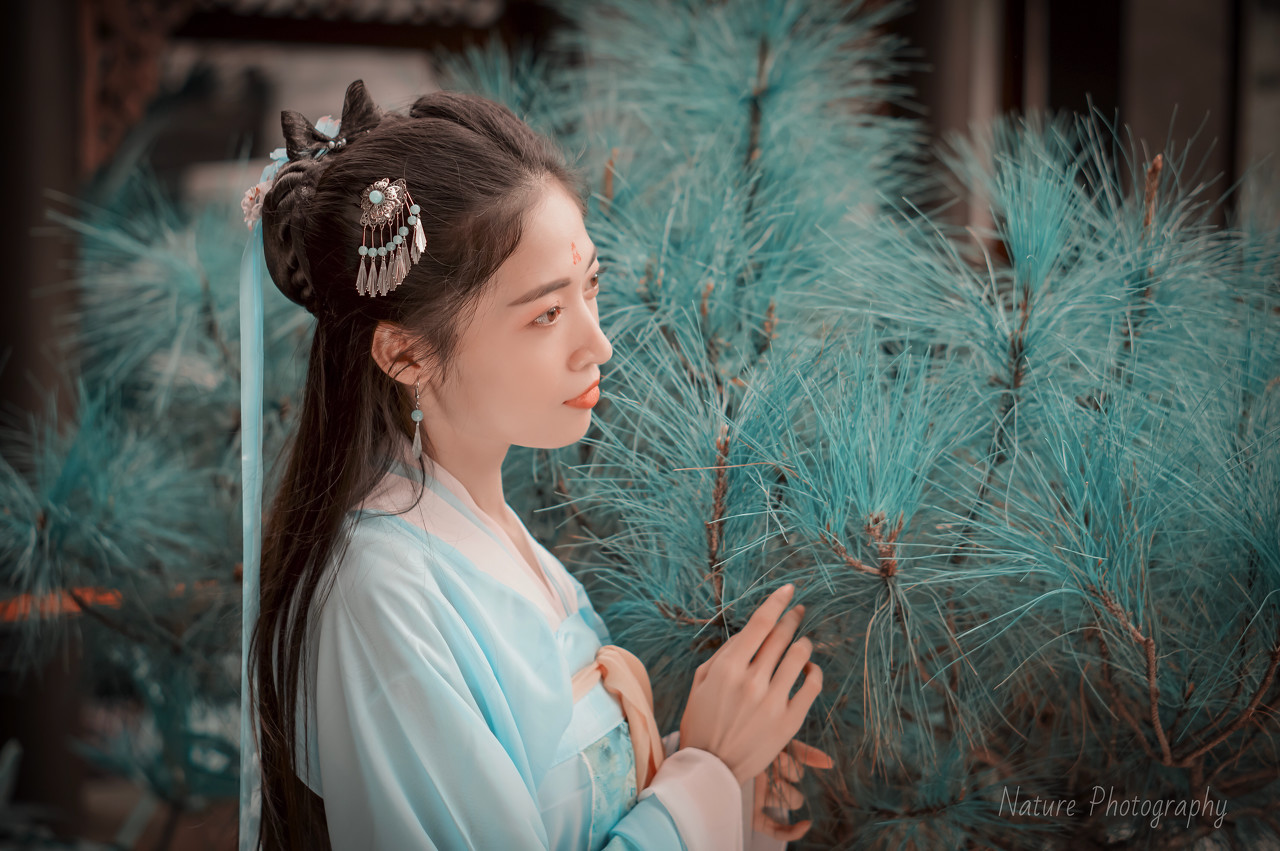 小说:泥鳅岂是池中物,一遇石像便化龙!