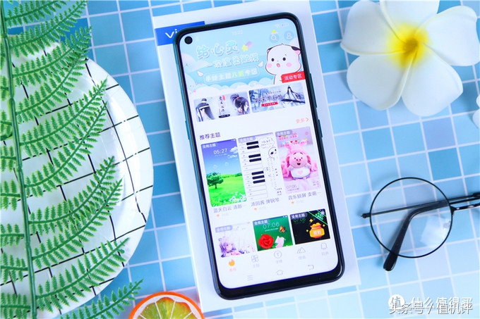 vivoz5x全面详细评测,vivoz5x挖孔屏视频
