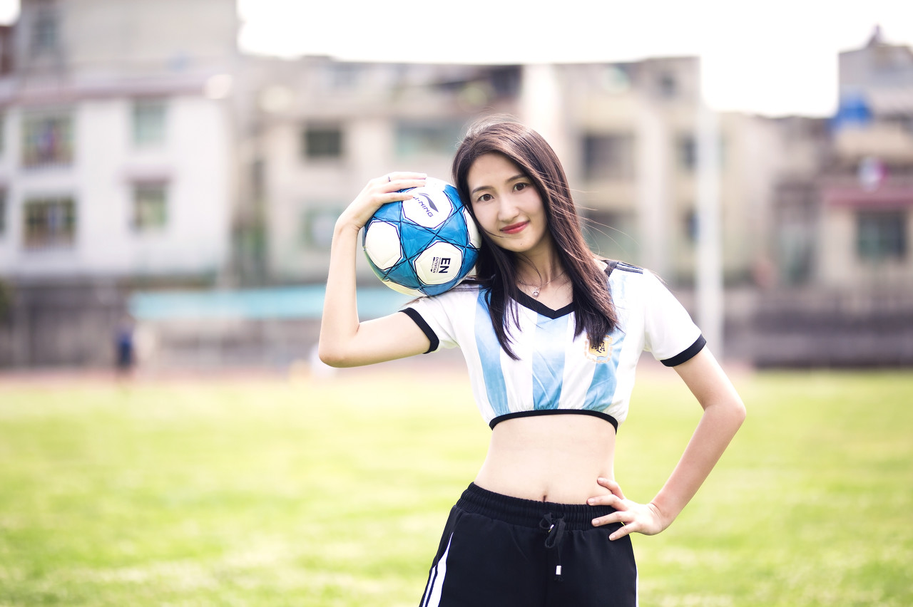 小说：万书丛中独一味，拳击励志类，男人的豪情与热血都在这里