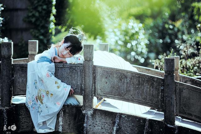 小说：侍卫长和太后胆敢对她不利，作为太师大人，果断把人处置了