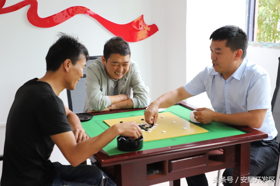 经开区幺铺镇龙井村：搬迁点开出“幸福花”