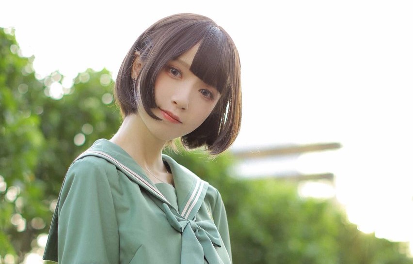 回眸一笑百媚生六宫粉黛无颜色,小说回眸一笑百味人生