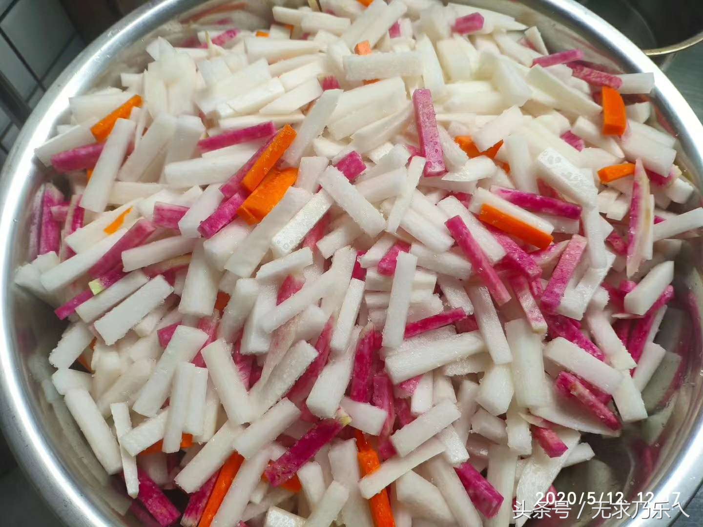 四川正宗泡椒凤爪做法教学,3斤泡椒凤爪配方