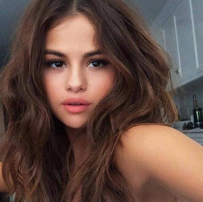 赛琳娜发照片为比伯庆生,赛琳娜比伯遗憾