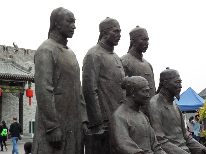 乔家富可敌国,乔家大院富可敌国最后怎么败落的