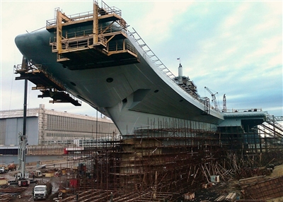 俄罗斯如何整印度的？把航母1美元卖给印度，15年里狂宰了30个亿