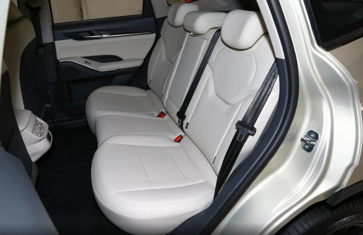 神车大变样全新哈弗h6官图发布,最新款换代哈弗h6上市