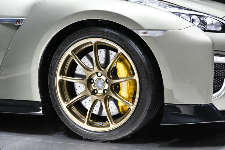 轮毂形状影响风阻么,车轮毂改形状可以吗