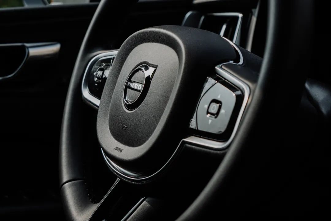 沃尔沃xc60智远豪华版2023与2024,沃尔沃xc60游记