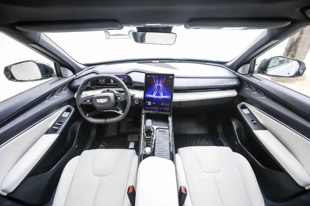 10万元的起售价吉利博越2018,1.5t吉利博越cool落地价