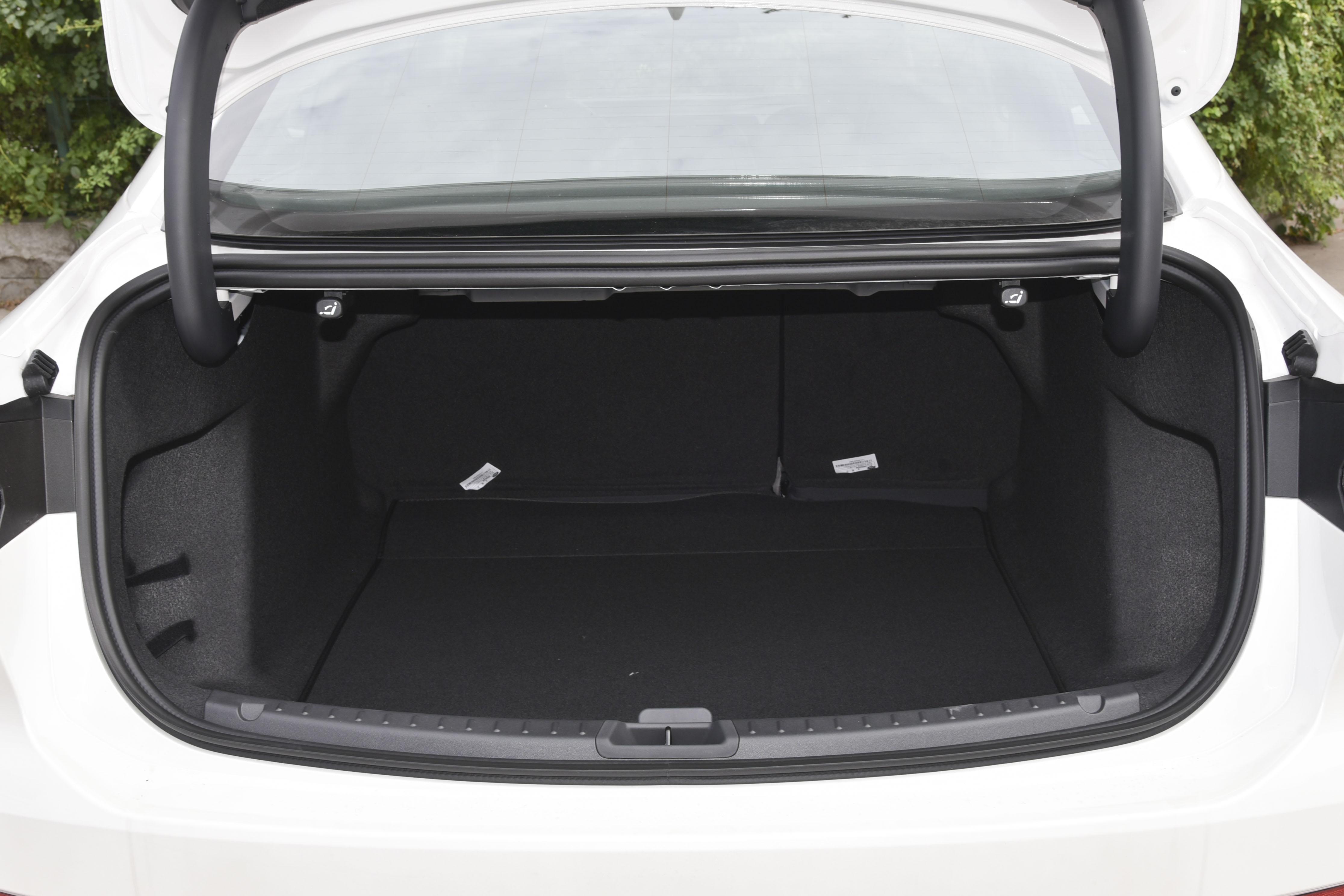 2024年福特蒙迪欧1.5t落地多少钱,长安福特触底反弹