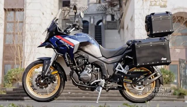 2.7万元的600ccADV,除了便宜还有什么亮点