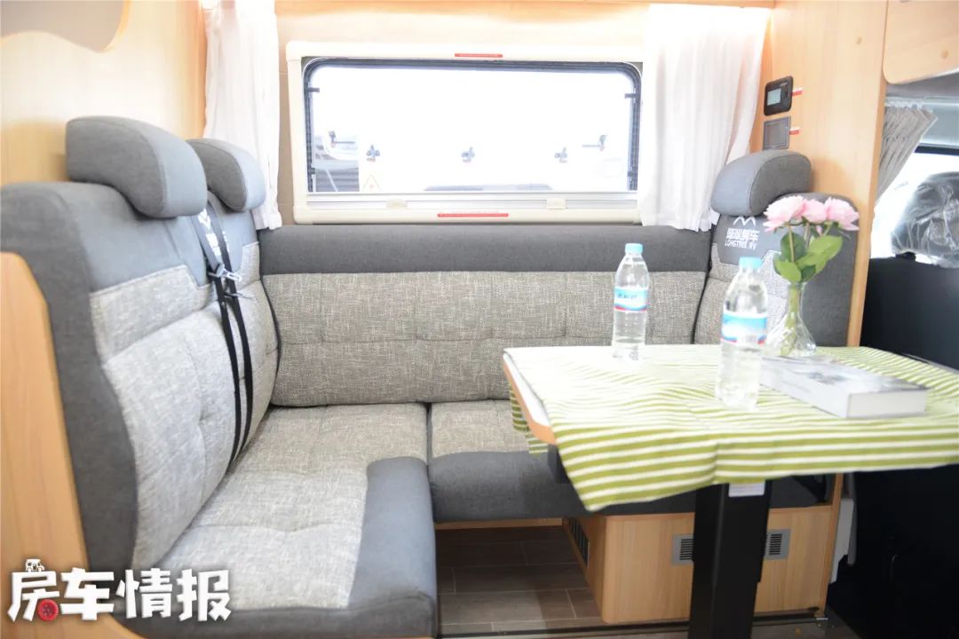 隆翠房车c610亲亲版配置,隆翠c610w侧拓展房车最新信息