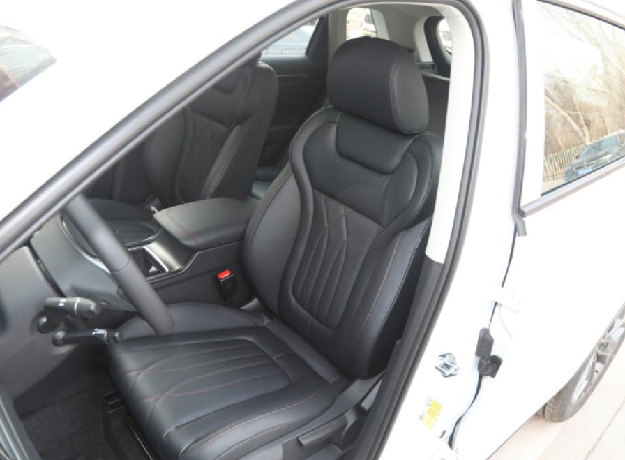 15万买一台外观帅动力强的suv,热门车型推荐suv大型车