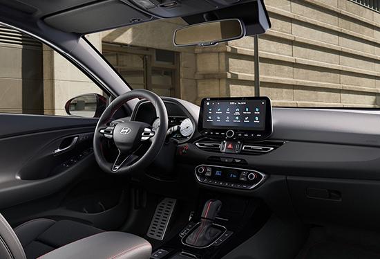 现代i30最新款三厢图片,2021款现代i30图片
