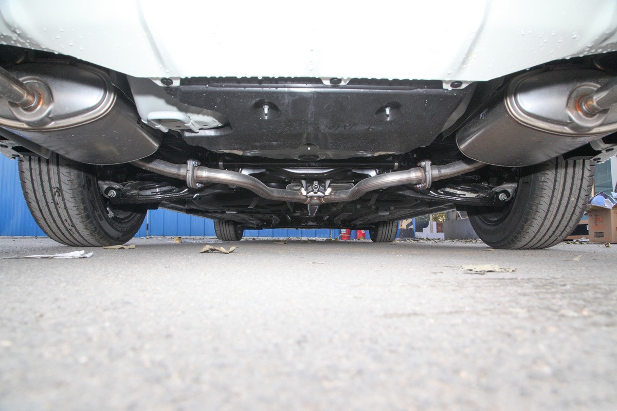 2013年日产天籁2.0l自动舒适版,日产天籁2021款2.0lxl舒适版音响