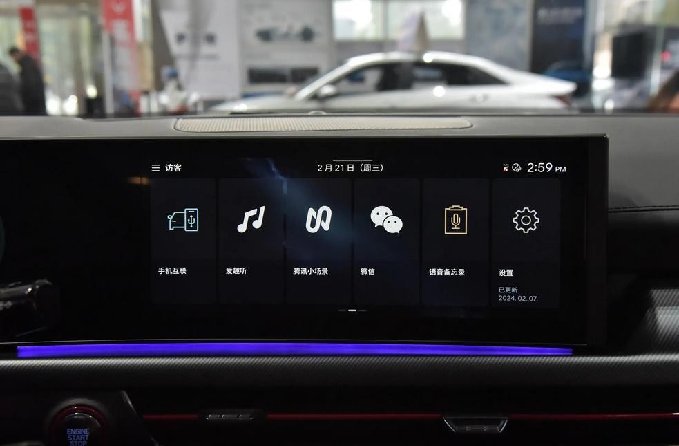 索纳塔2.0t测评视频,试驾索纳塔十代2.0t油耗