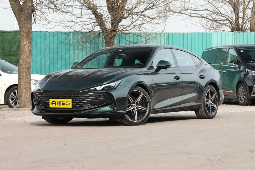 名爵mg7中配所有功能,起步不足8万左右的车