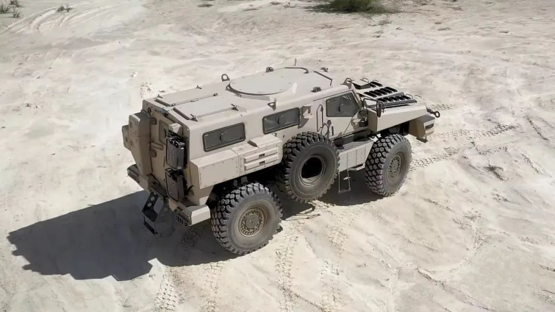 新款掠夺者越野车,大型霸气越野车掠夺者