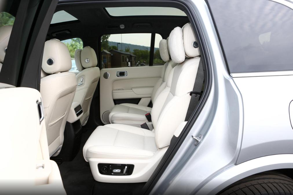 2023年什么新能源汽车最合适家用,什么时候买新能源汽车最合适