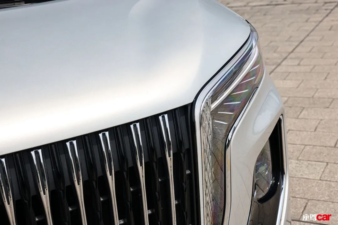 红旗mpvhq9三排,红旗首款mpvhq9电混预售价