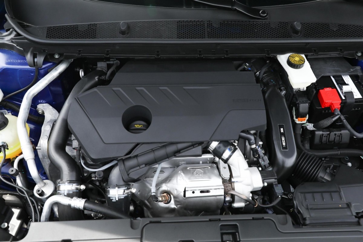 颜值好看动力好的车有哪些,带着诚意归来测试2022款标致408