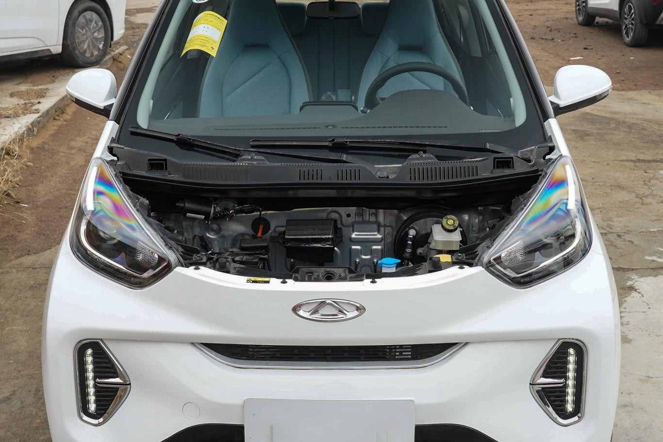 奇瑞小蚂蚁有五门版吗,奇瑞小蚂蚁绿色的车好看吗