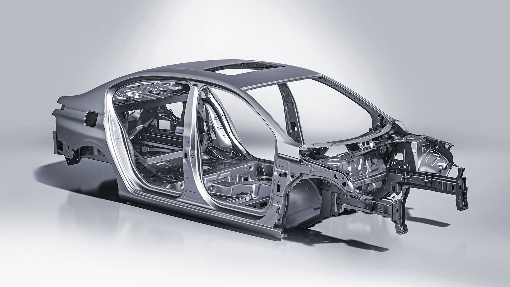 豪华品牌的入门级轿车怎么选,家庭b级用车买什么车最经济实用