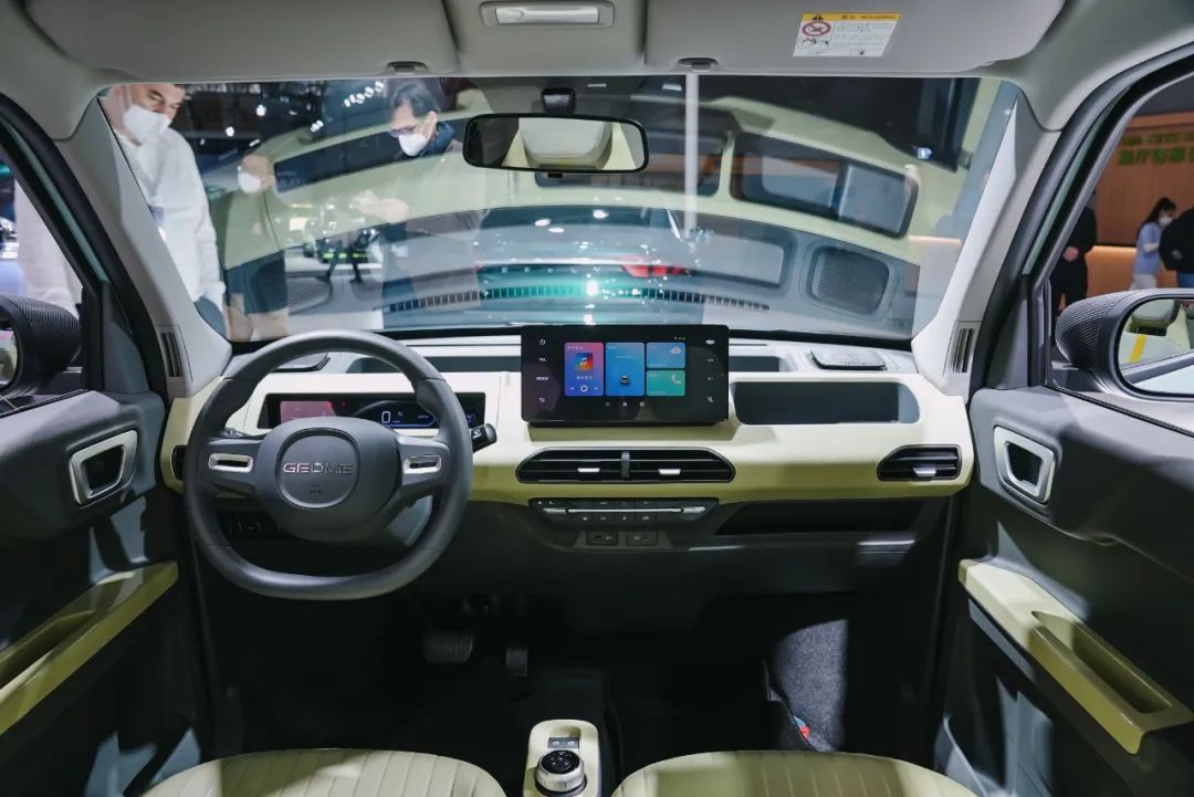 广州车展保时捷红色概念车,便宜带尾翼的保时捷车有哪些