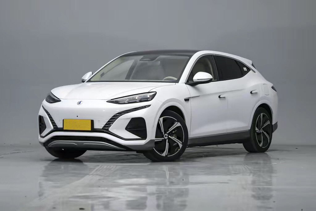 腾势n7最高续航达702公里,腾势n7的702版本是四驱吗