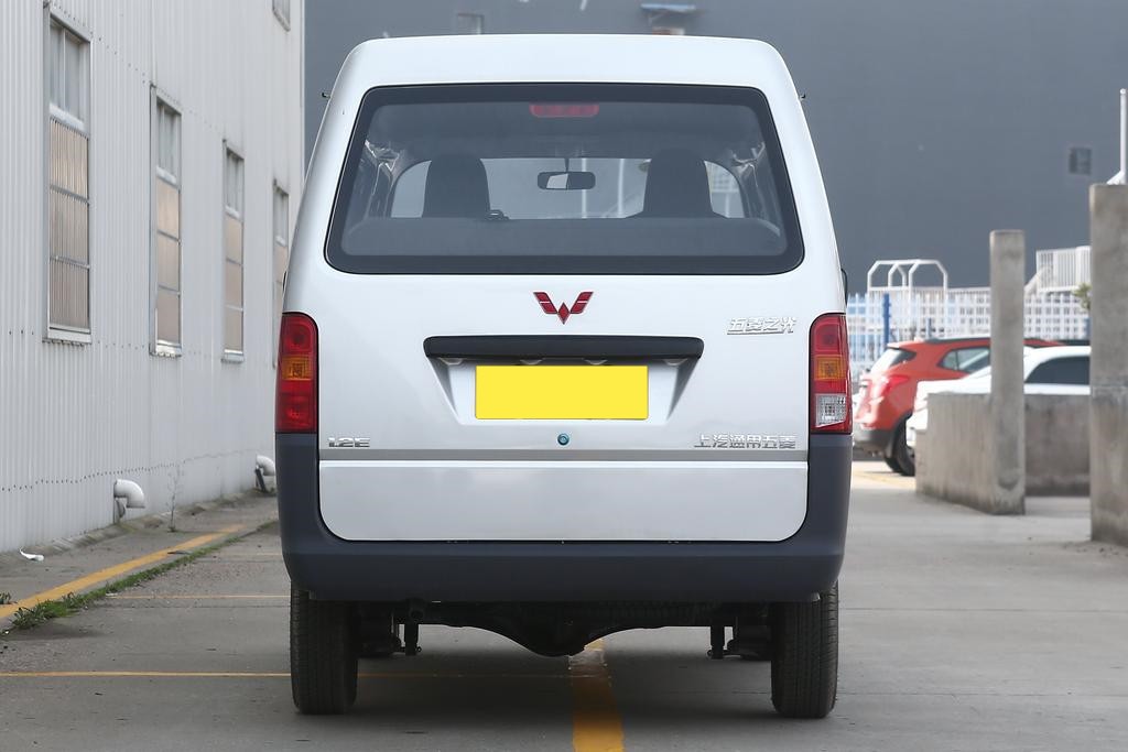 五菱之光五座续航能力1.2升,新款五菱之光驾乘体验