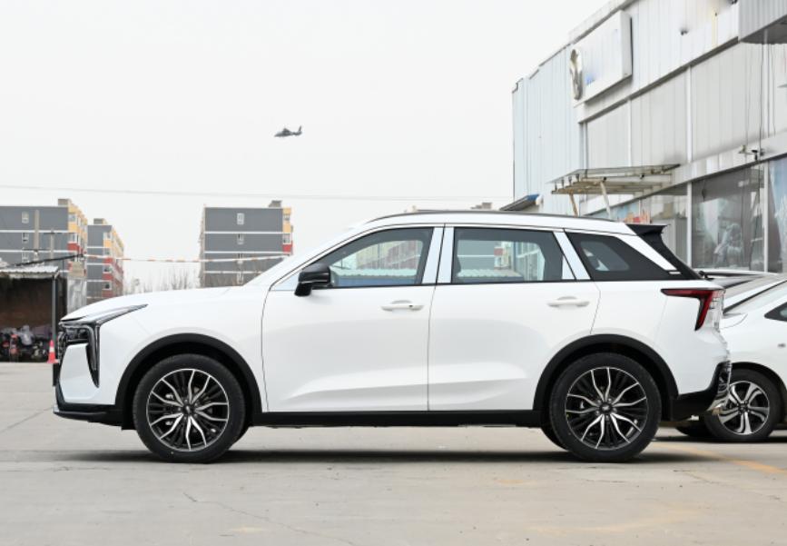 15万买一台外观帅动力强的suv,热门车型推荐suv大型车