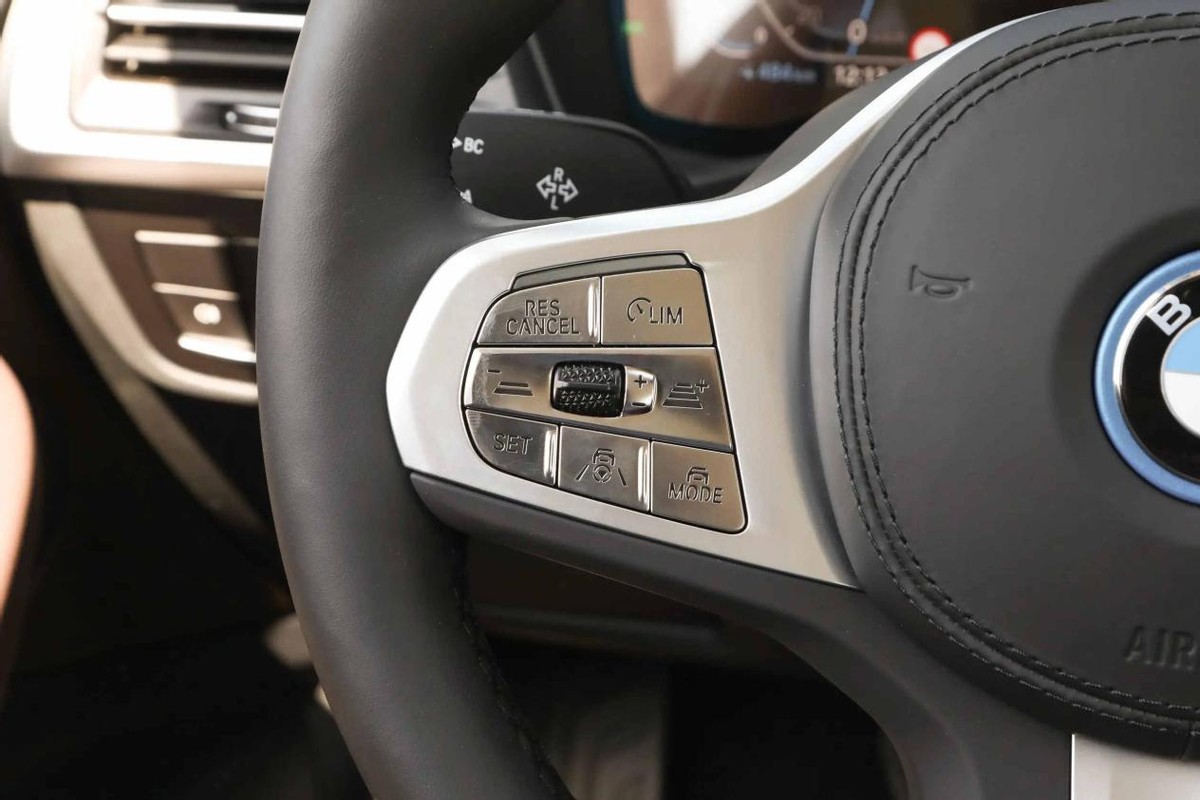 宝马新能源ix3到底值不值得购买,全新宝马ix3值得购买吗