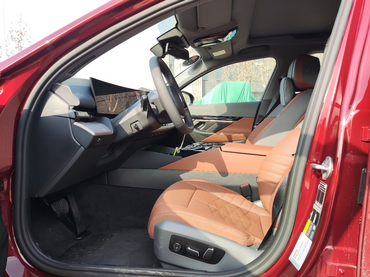 没有发动机汽车会怎么样,没有发动机还能启动吗