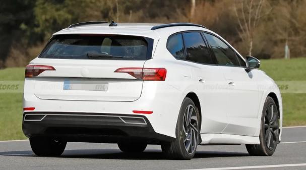 大众id.7旅行版低伪谍照曝光,大众id.7纯电旅行车