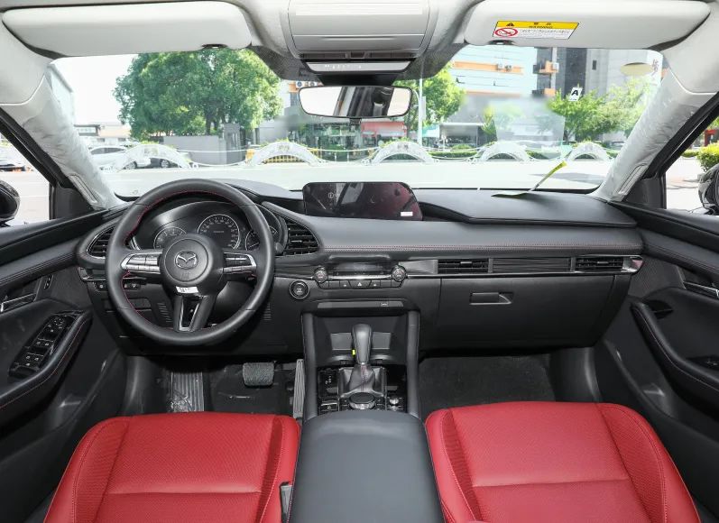 15万买车选什么马自达3昂克赛拉,马自达3昂克赛拉2020款代步怎么样