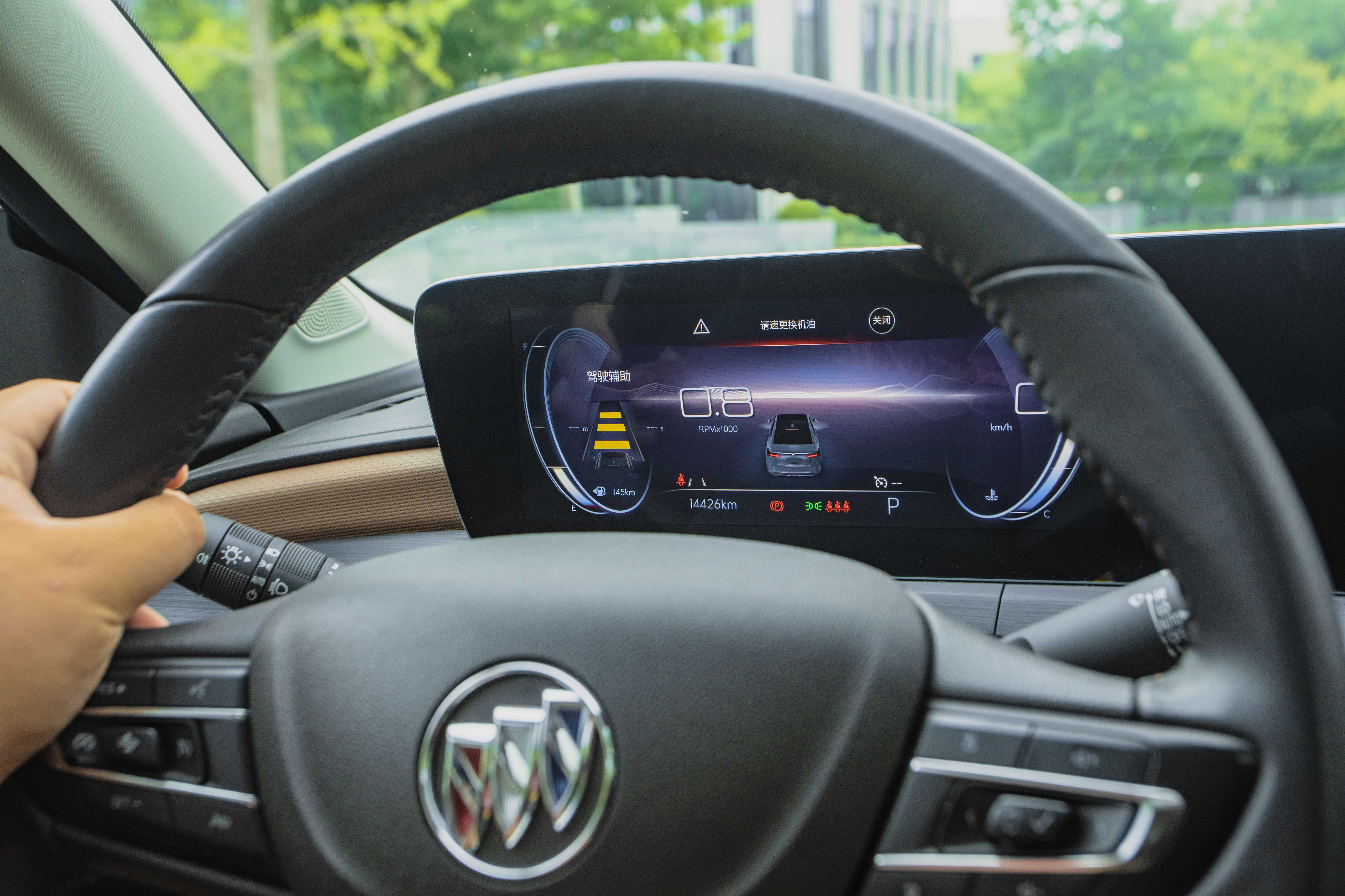 2022别克威朗progs疾风版油耗,2022别克威朗progs追风版白色