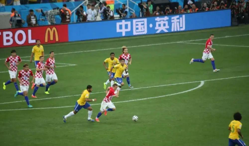 为什么世界杯让我们如此迷恋,为什么世界杯值得如此热爱