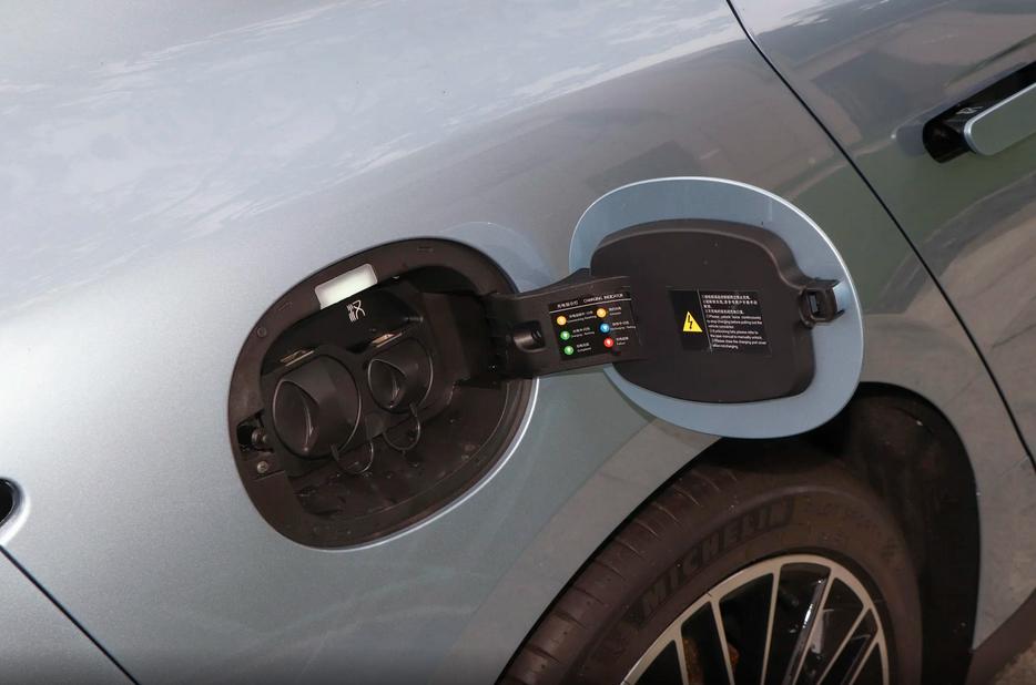 24万的燃油雅阁还值得买吗,第十一代雅阁燃油版售价