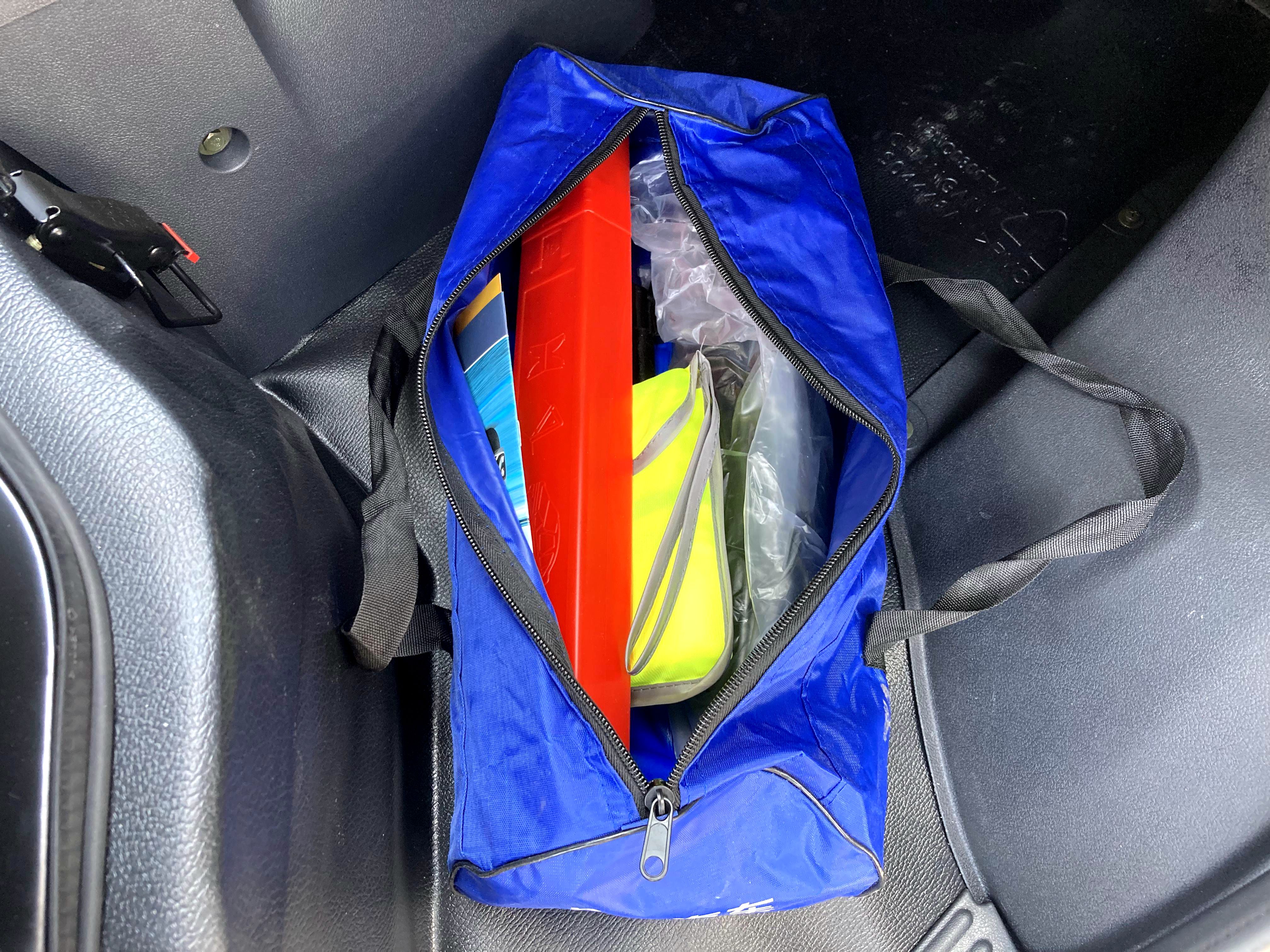 长安星卡对比荣光小卡,五菱之光小卡和长安星卡