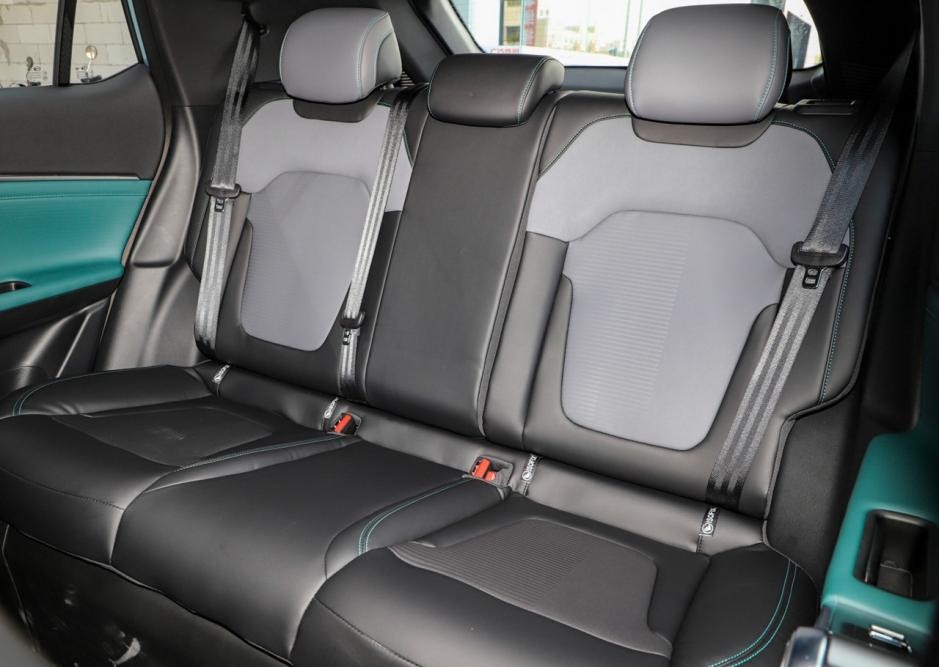 影酷1.5t和混动选什么,影酷混动四驱版