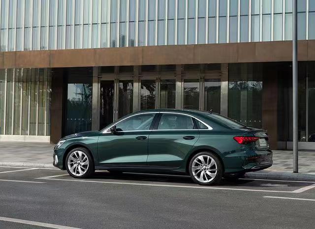 奥迪a3sportback35tfsi运动版,新款奥迪a3震撼来袭动力表现不错