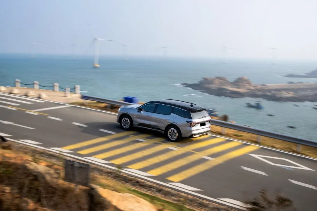 锐界l过泥坑,锐界l混动自驾露营真实视频