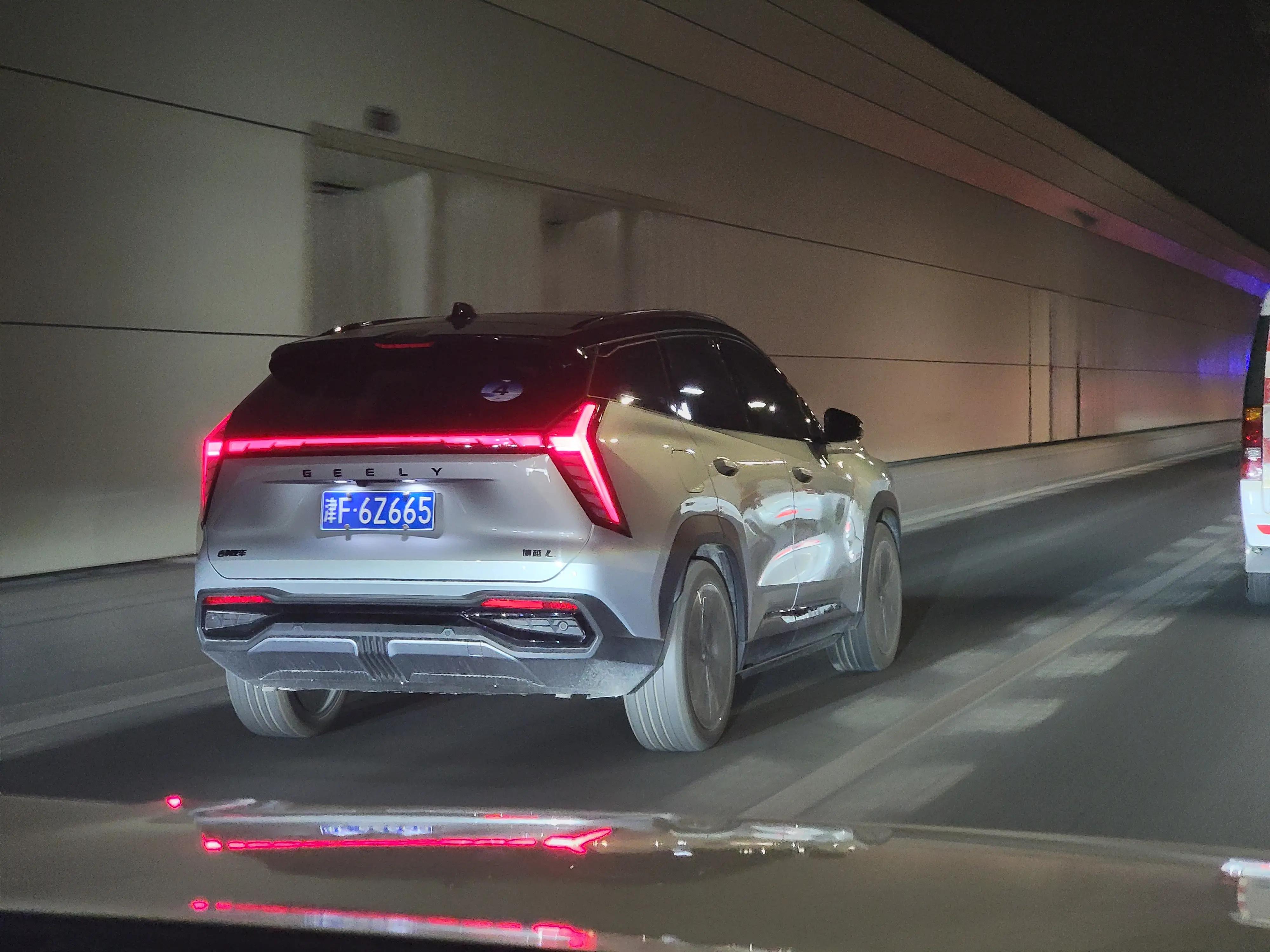 博越l2.0t和1.5t哪个油耗高,1.5t的博越l会比2.0省油么