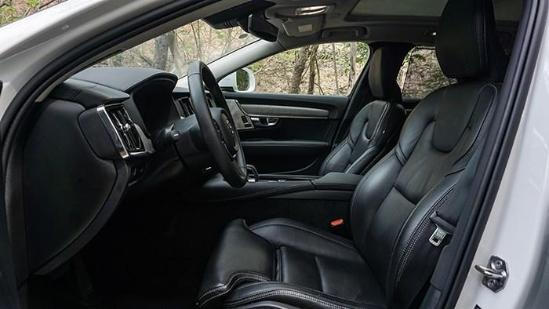 沃尔沃v90cc2022款智远版自驾游,2019款沃尔沃v90试驾讲解视频