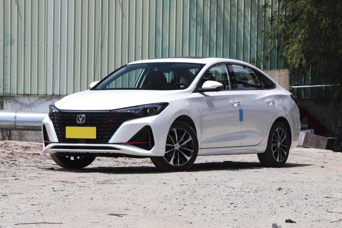 代步刚需家轿选这三款准没错,省油不容易坏的紧凑轿车推荐